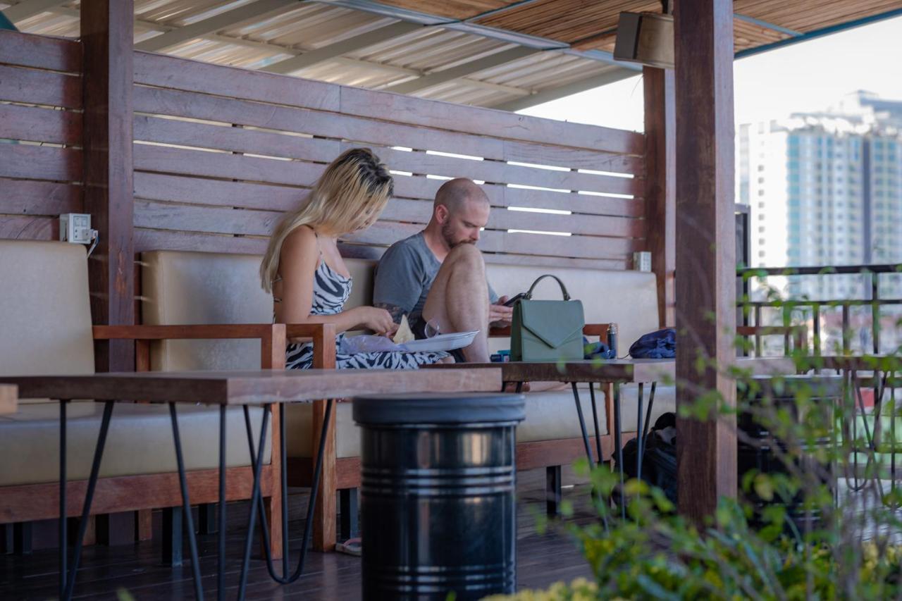 Pooltop Phnompen Kültér fotó